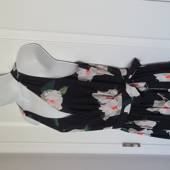 Banana Republic Black Floral Wrap Dress - Picture 4 of 8